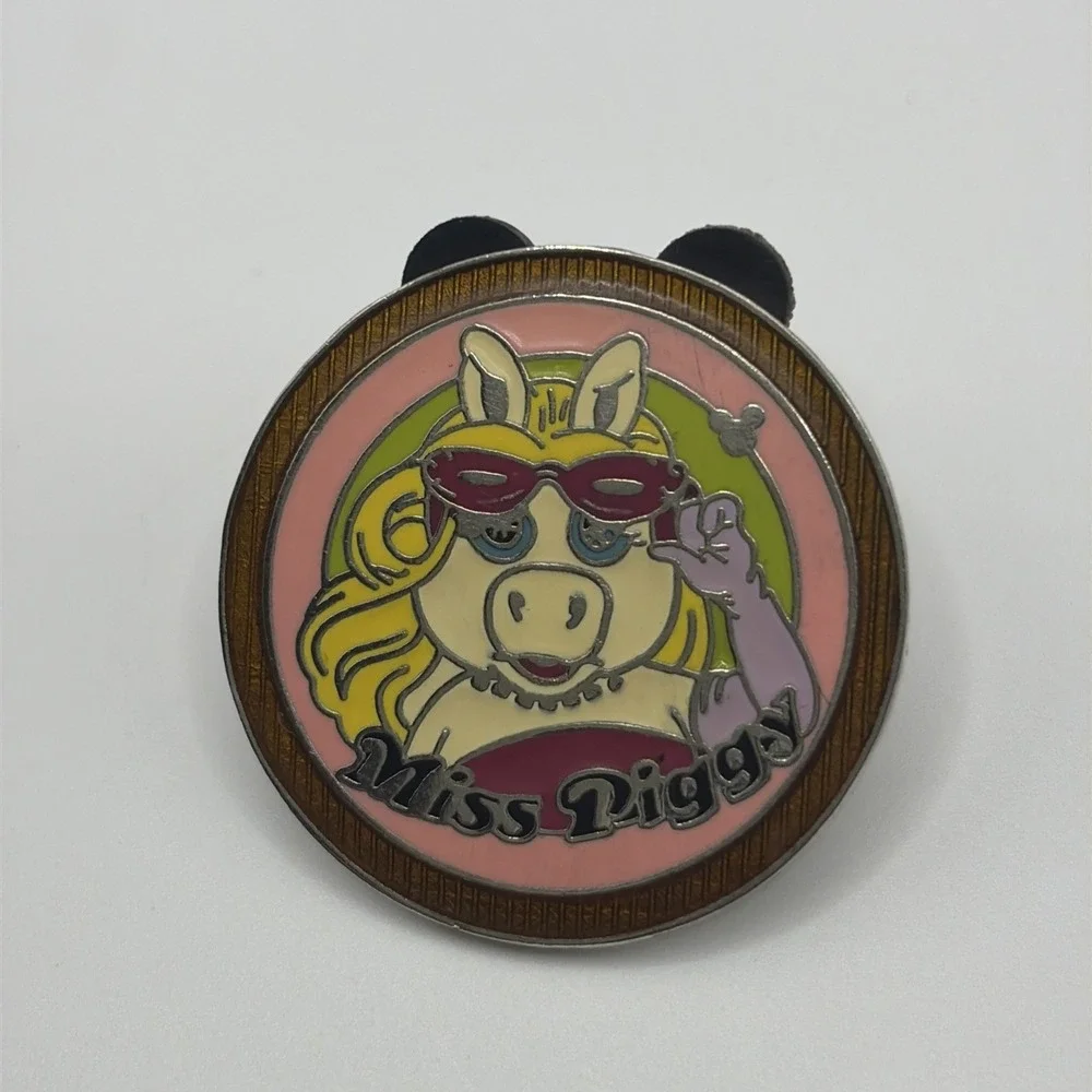 Authentic Disney Pin Cast Lanyard Collection Series 4 Miss‎ Piggy The Muppets